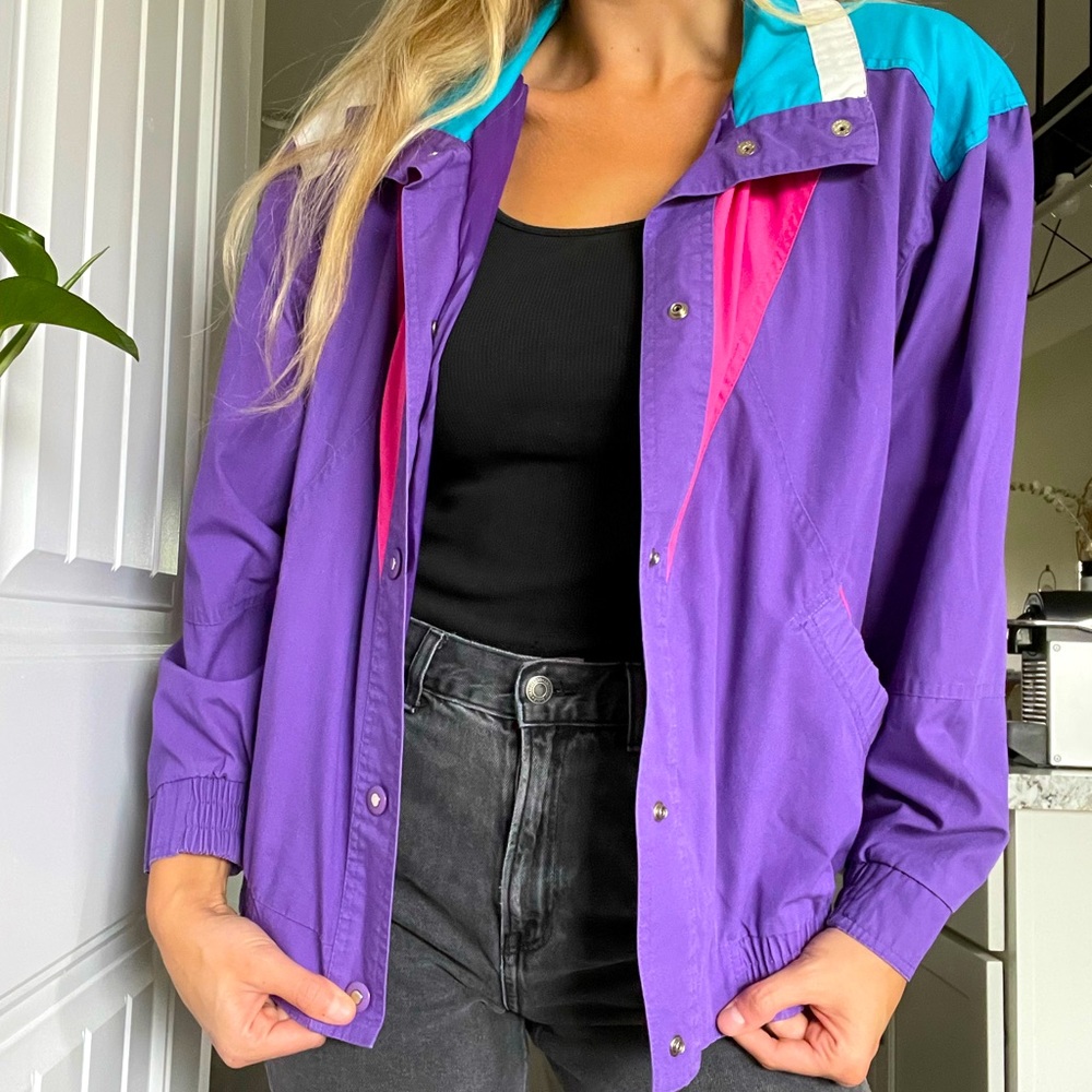 VINTAGE Be In The Current Seen jacket. Size M. Retro windbreaker